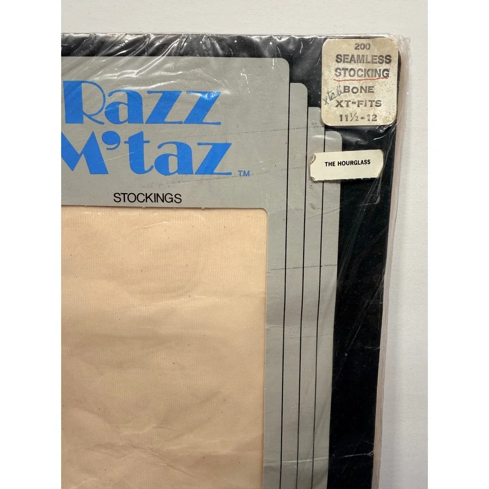 Vintage Razz M'Taz Sensual Elegance Stockings Bone Seamless XT-Fits 11.5-12 1982
